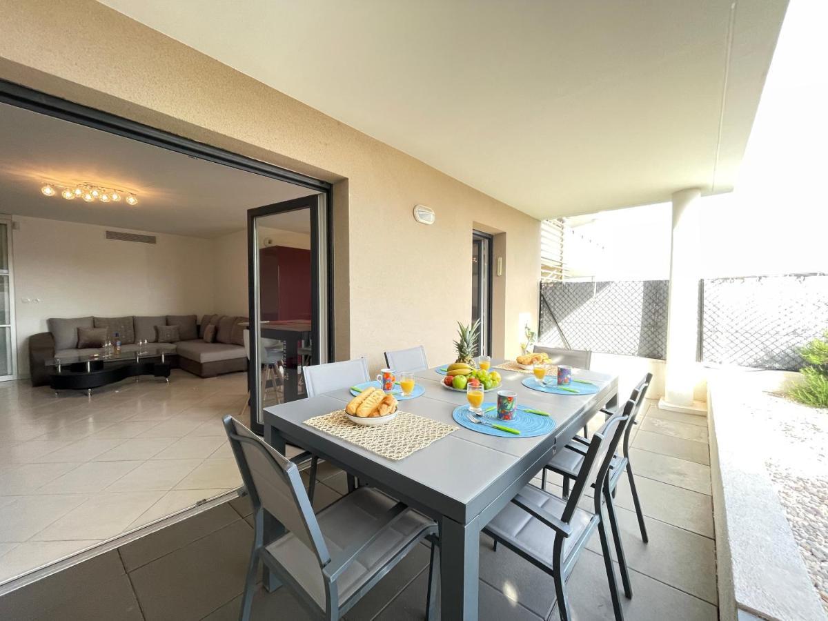 Tres Bel Appartement -Residence Avec Piscine Sur Le Toit Et Vue Panoramique Saint-Raphael (Var) Exterior foto