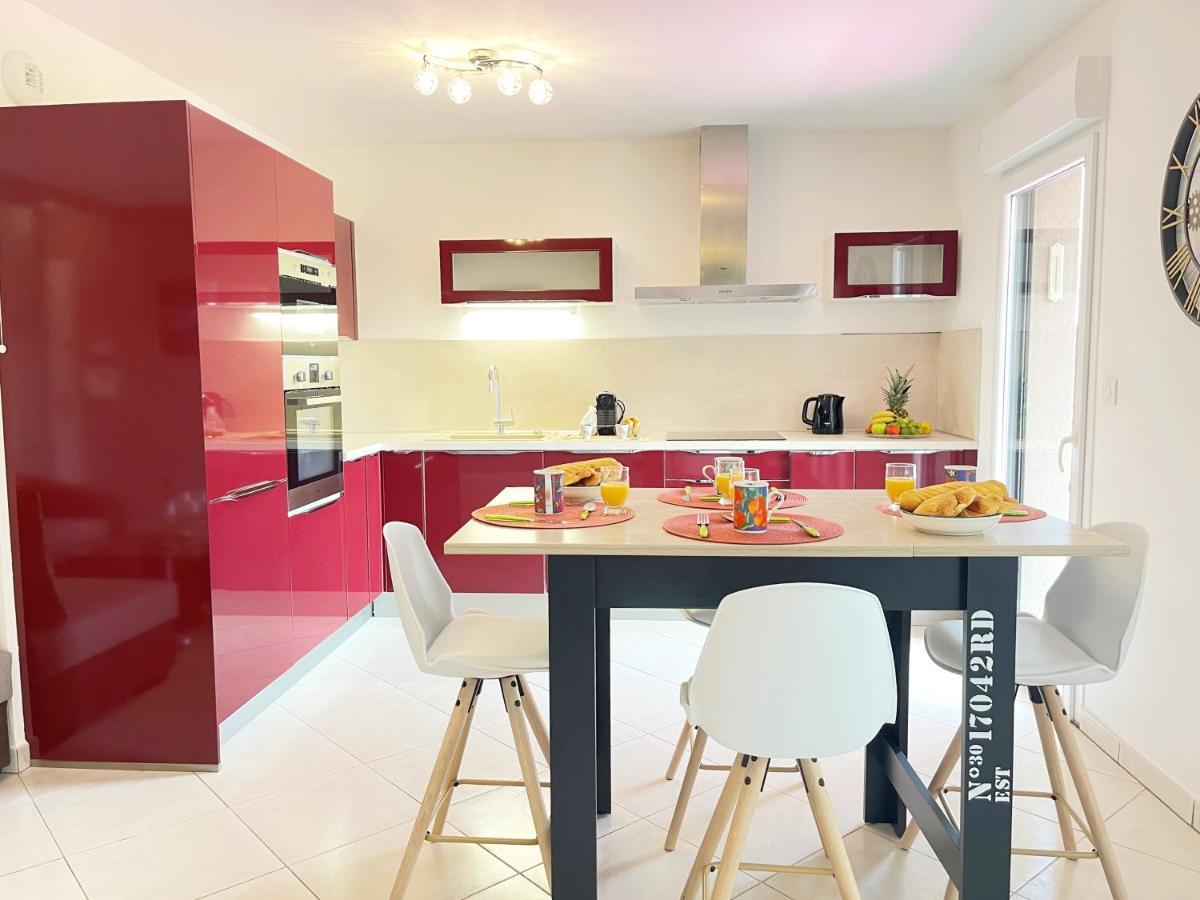 Tres Bel Appartement -Residence Avec Piscine Sur Le Toit Et Vue Panoramique Saint-Raphael (Var) Exterior foto